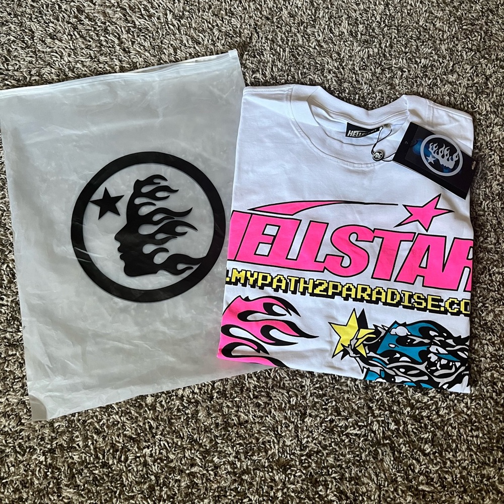 Hellstar Graphic Tee - White and Pink